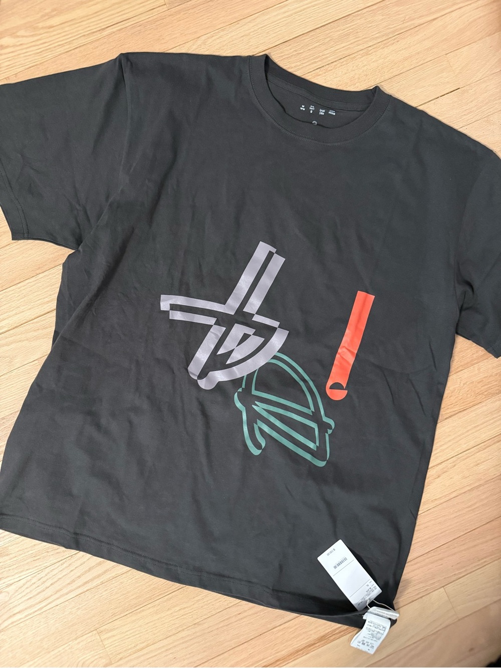 NWT authentic beams Black Short-Sleeve Graphic Tee with Multicolor Print